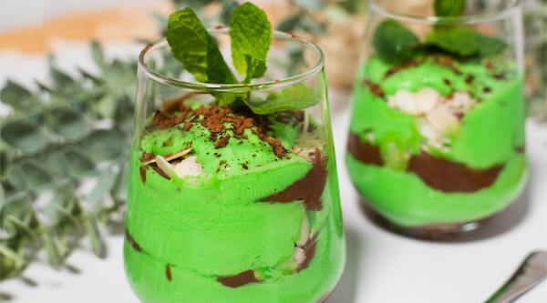 MINT AND CHOCOLATE CUP