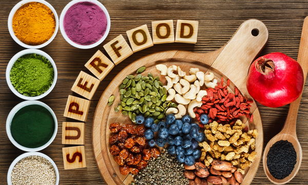 7 SUPERFOODS THAT PROTECT YOUR IMMUNITY,WAISTLINE AND HEALTH DURING WINTER